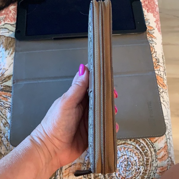 Coach Zip Wallet - Picture 3 of 4